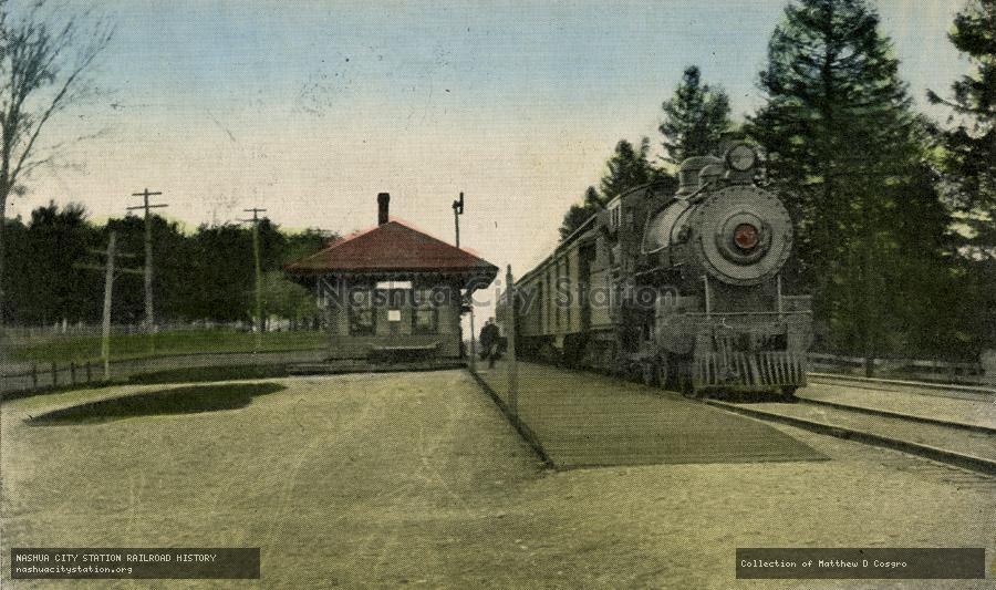 Postcard: Boston & Maine Station, Plaistow, New Hampshire